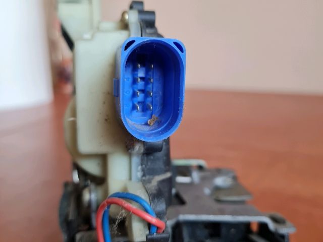 bontott VW POLO IV Bal első Ajtózár