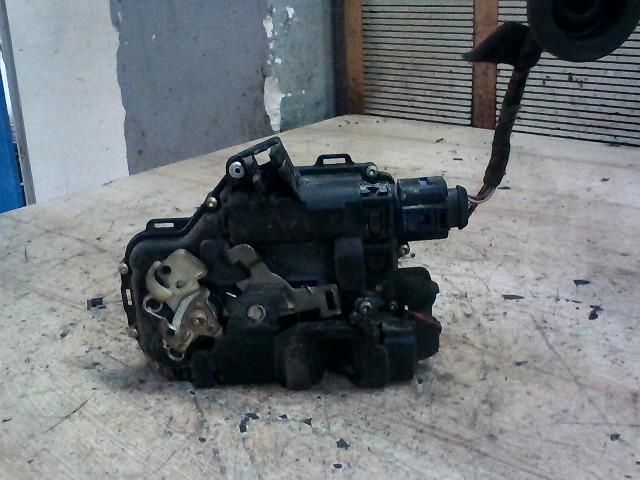 bontott VW POLO IV Bal első Ajtózár