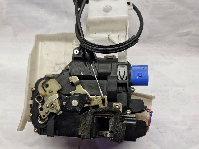 bontott VW POLO IV Bal első Ajtózár