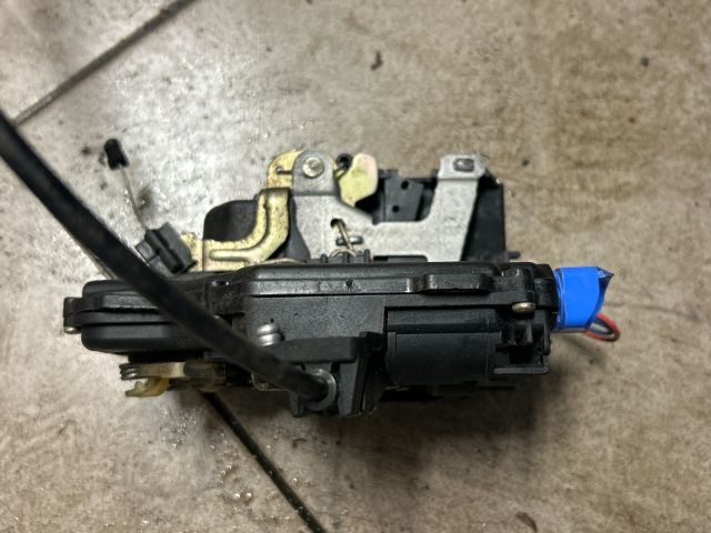 bontott VW POLO IV Bal első Ajtózár