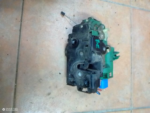 bontott VW POLO IV Bal első Ajtózár