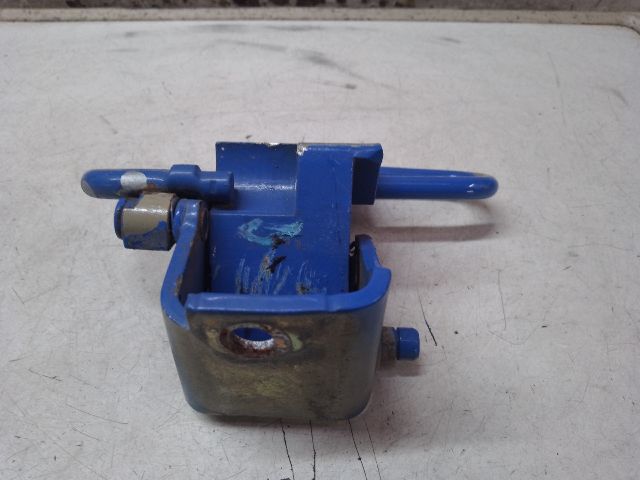 bontott VW POLO IV Bal első Alsó Zsanér