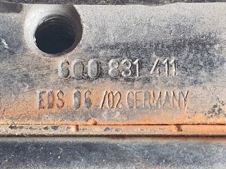 bontott VW POLO IV Bal első Alsó Zsanér