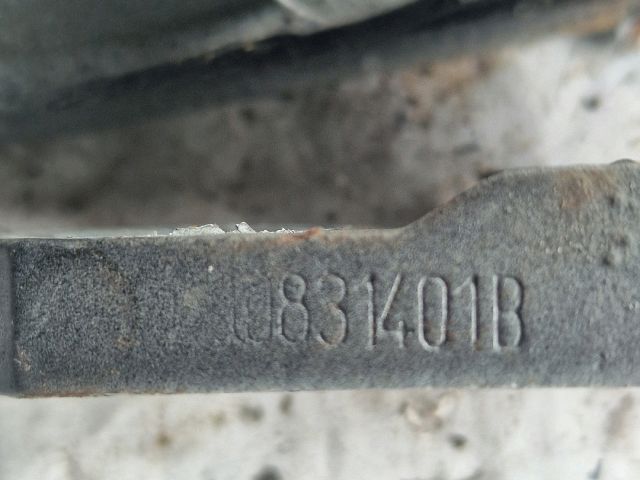 bontott VW POLO IV Bal első Alsó Zsanér