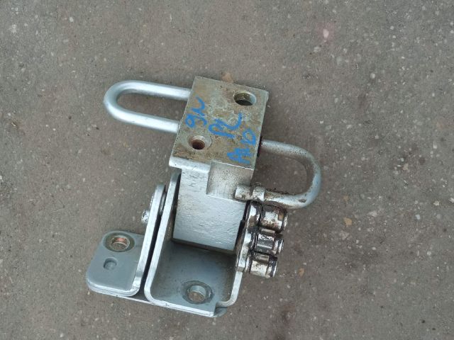 bontott VW POLO IV Bal első Alsó Zsanér