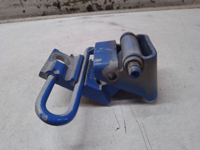 bontott VW POLO IV Bal első Alsó Zsanér