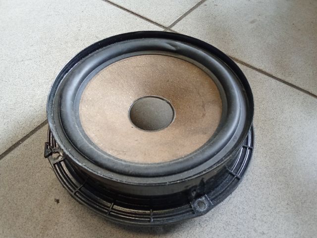 bontott VW POLO IV Bal első Hangszóró