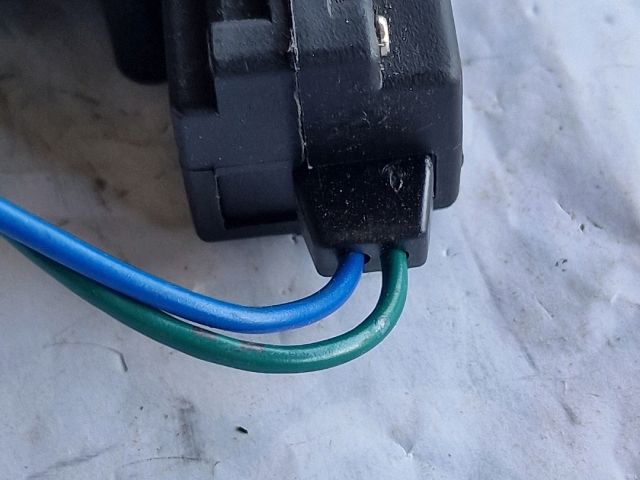 bontott VW POLO IV Bal első Központizár Motor