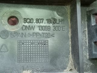 bontott VW POLO IV Bal első Lökhárító Tartó (Műanyag)