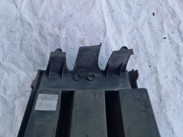 bontott VW POLO IV Bal első Lökhárító Vakborítás