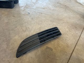 bontott VW POLO IV Bal első Lökhárító Vakborítás