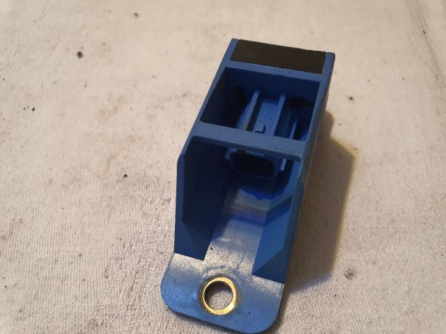 bontott VW POLO IV Bal első Oldal Ütközés Érzékelő