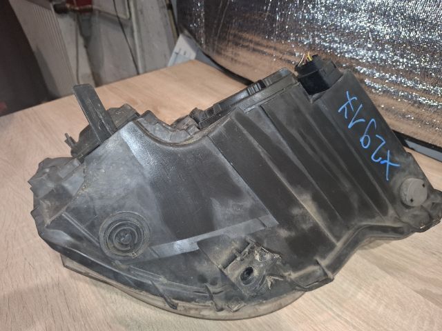 bontott VW POLO IV Bal Fényszóró