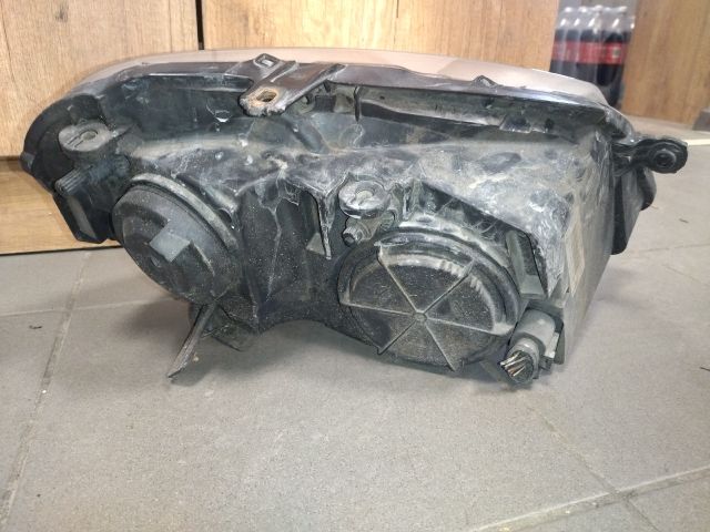 bontott VW POLO IV Bal Fényszóró