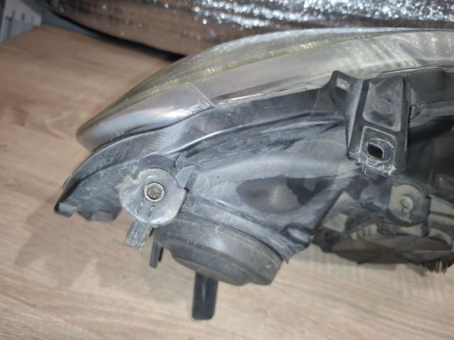 bontott VW POLO IV Bal Fényszóró