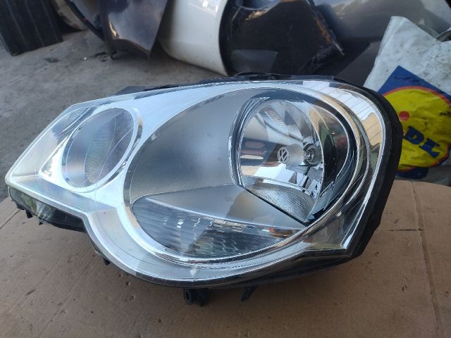 bontott VW POLO IV Bal Fényszóró