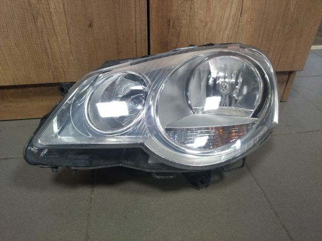 bontott VW POLO IV Bal Fényszóró