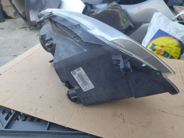 bontott VW POLO IV Bal Fényszóró