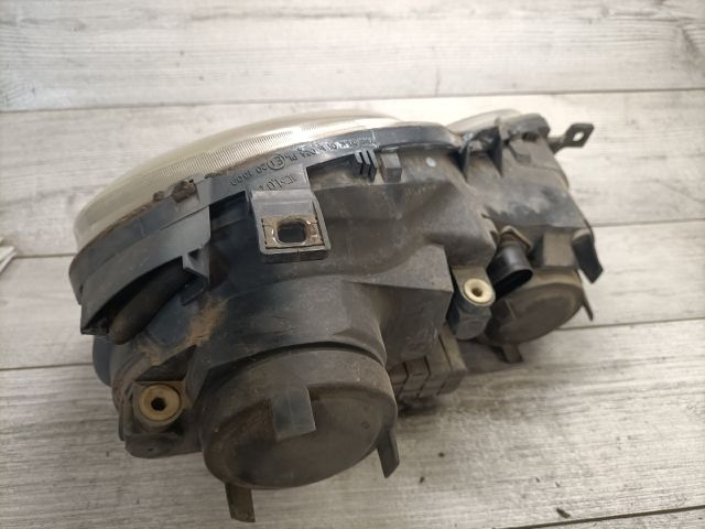 bontott VW POLO IV Bal Fényszóró