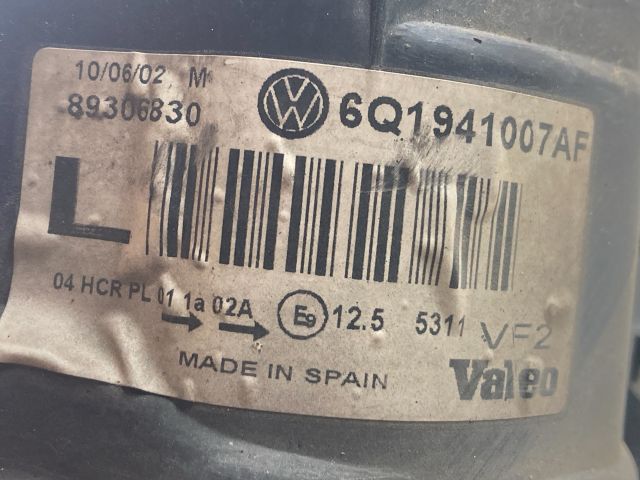 bontott VW POLO IV Bal Fényszóró