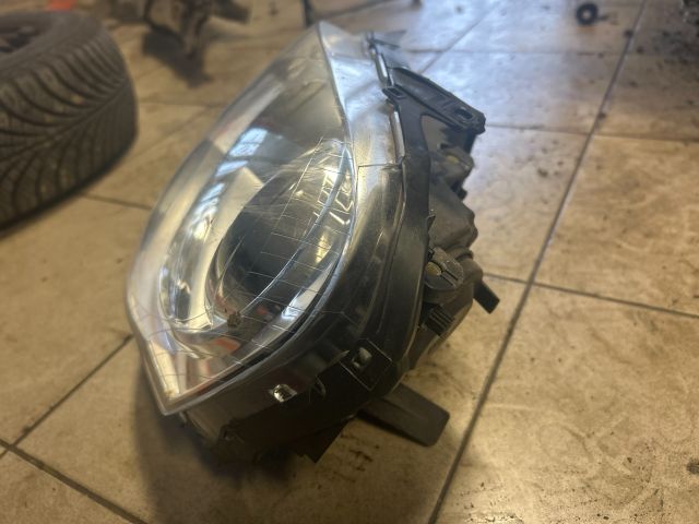 bontott VW POLO IV Bal Fényszóró