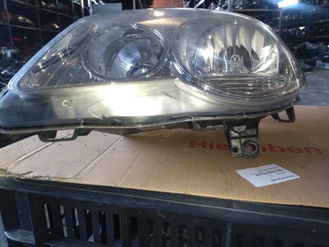 bontott VW POLO IV Bal Fényszóró