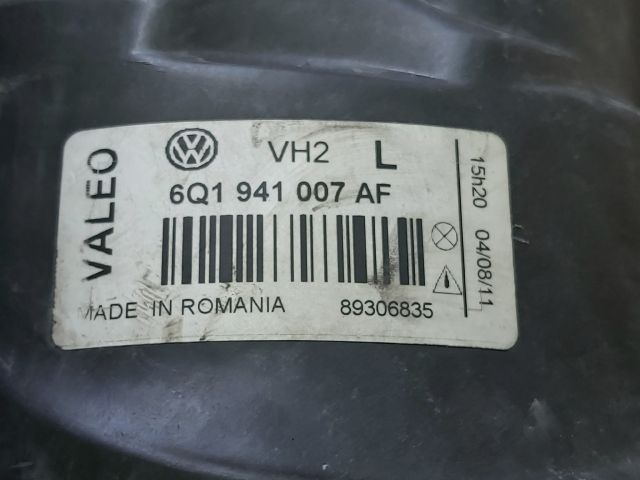 bontott VW POLO IV Bal Fényszóró