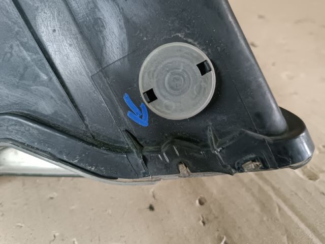 bontott VW POLO IV Bal Fényszóró