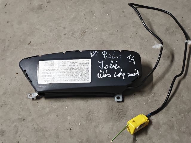 bontott VW POLO IV Bal Függönylégzsák és Oldallégzsák