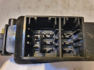 bontott VW POLO IV Bal hátsó Ablakemelő Motor