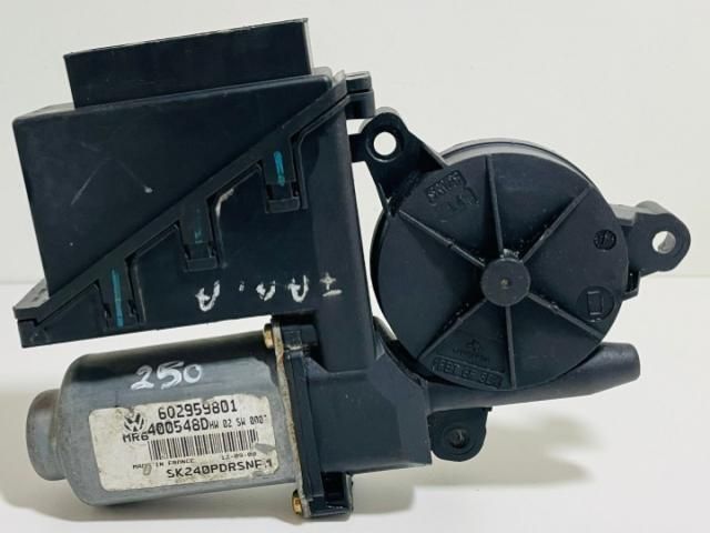 bontott VW POLO IV Bal hátsó Ablakemelő Motor