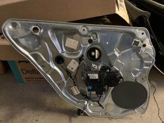 bontott VW POLO IV Bal hátsó Ablakemelő Szerkezet (Elektromos)