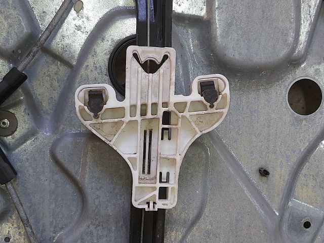 bontott VW POLO IV Bal hátsó Ablakemelő Szerkezet (Mechanikus)