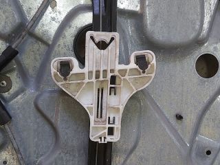 bontott VW POLO IV Bal hátsó Ablakemelő Szerkezet (Mechanikus)