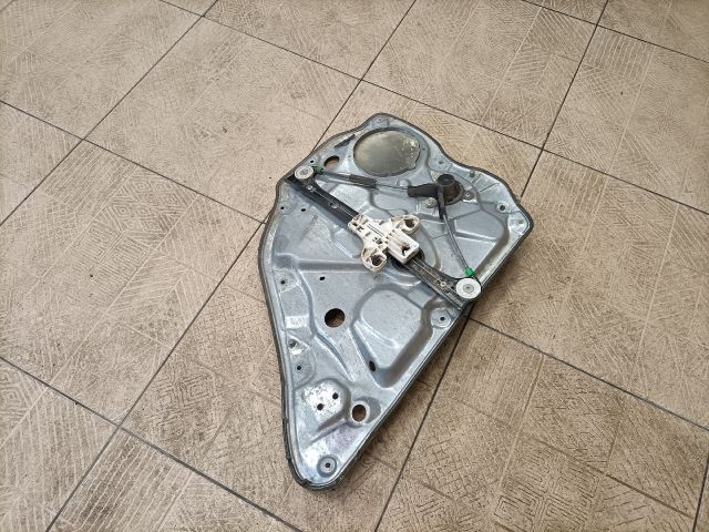 bontott VW POLO IV Bal hátsó Ablakemelő Szerkezet (Mechanikus)