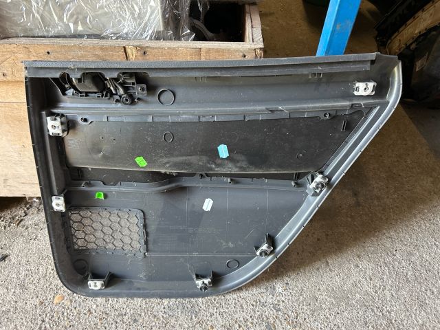 bontott VW POLO IV Bal hátsó Ajtó Kárpit