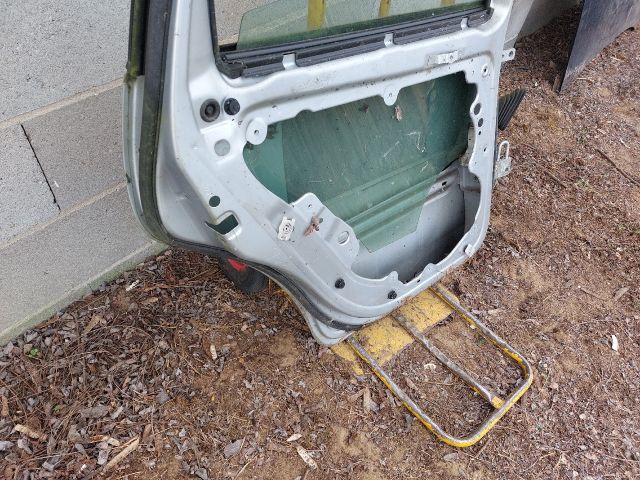 bontott VW POLO IV Bal hátsó Ajtó (Üres lemez)