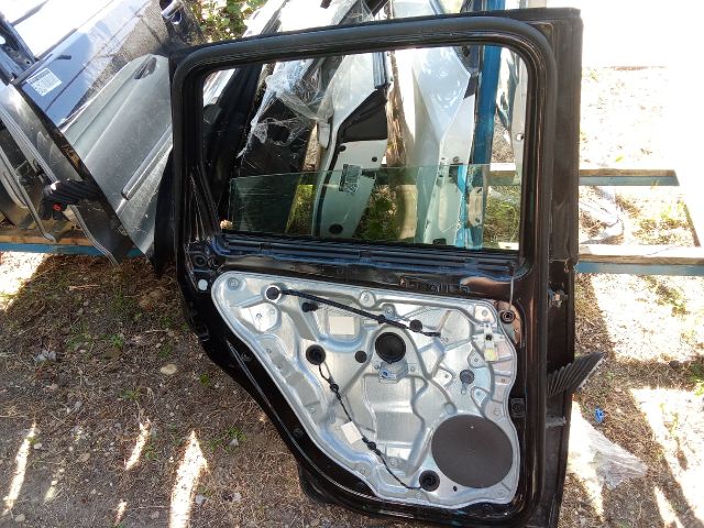 bontott VW POLO IV Bal hátsó Ajtó (Üres lemez)