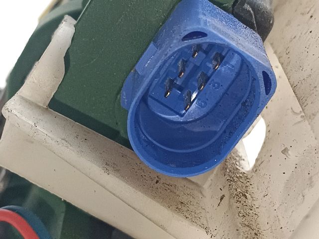 bontott VW POLO IV Bal hátsó Ajtózár