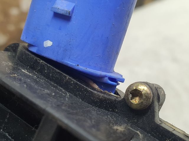 bontott VW POLO IV Bal hátsó Ajtózár