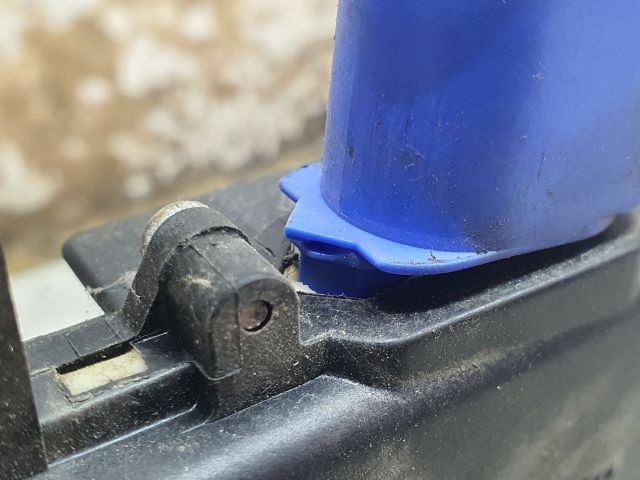 bontott VW POLO IV Bal hátsó Ajtózár