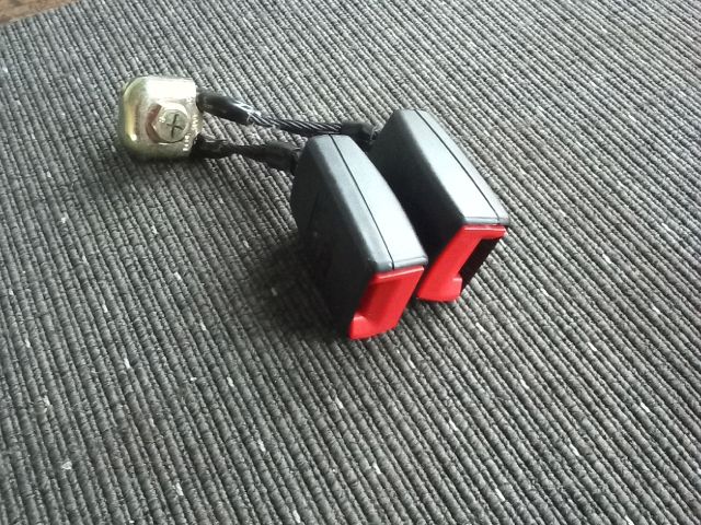 bontott VW POLO IV Bal hátsó Biztonsági Öv Csat