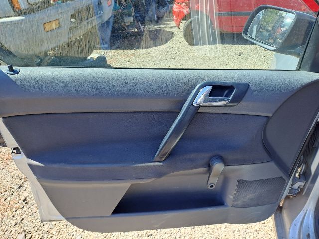 bontott VW POLO IV Bal hátsó Fejtámla