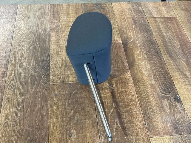 bontott VW POLO IV Bal hátsó Fejtámla