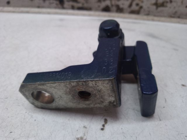 bontott VW POLO IV Bal hátsó Felső Zsanér