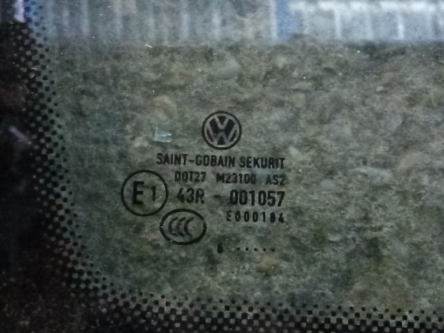 bontott VW POLO IV Bal hátsó Fixüveg (Ajtóban)