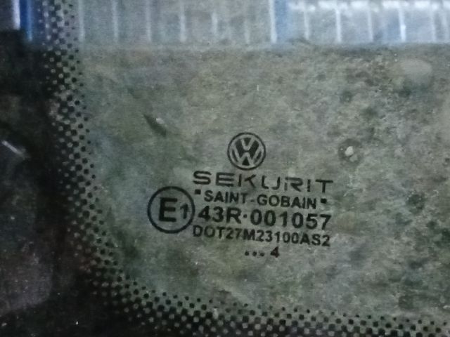 bontott VW POLO IV Bal hátsó Fixüveg (Ajtóban)