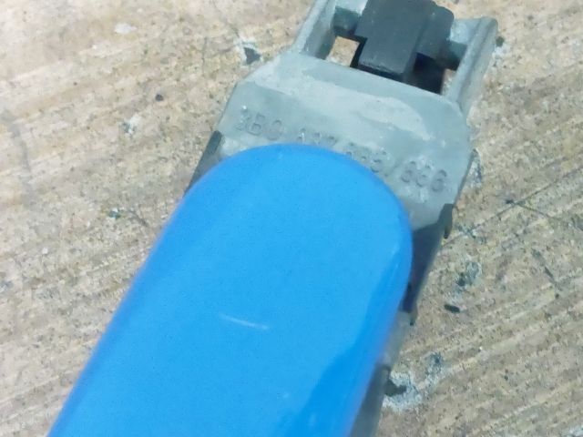 bontott VW POLO IV Bal hátsó Külső Kilincs