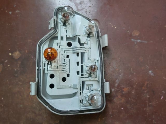 bontott VW POLO IV Bal Hátsó Lámpa Foglalat