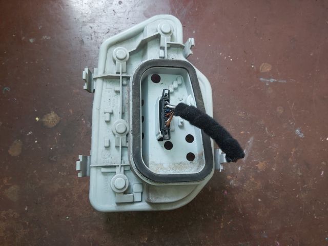 bontott VW POLO IV Bal Hátsó Lámpa Foglalat